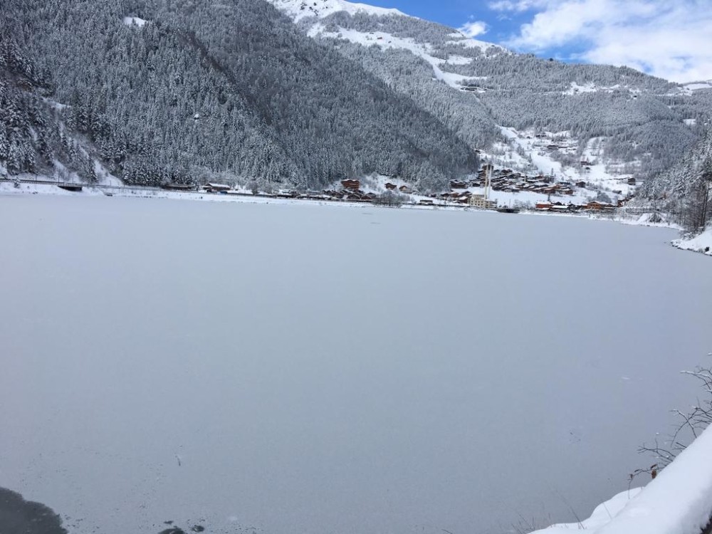Uzungöl dondu 