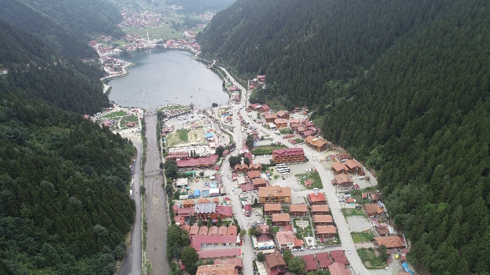 Uzungöl’de yıkımlar başlıyor 