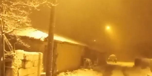 Uzunköprü'de kar yağışı ilçeyi beyaza bürüdü