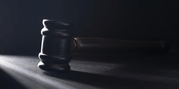 Vaadinden dönen patrona şok