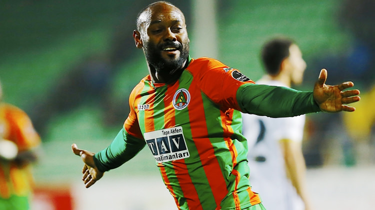 Vagner Love: Onlarla oynamak...