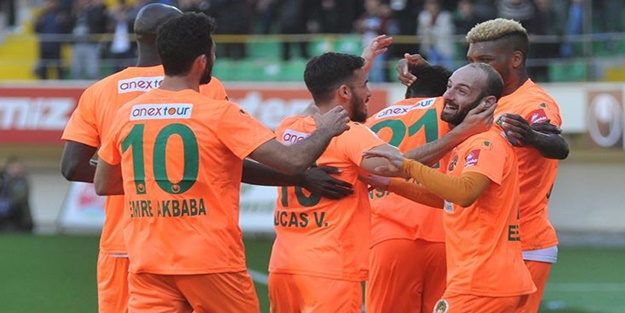 Vagner Love'sız Alanya'dan 3 gollük galibiyet