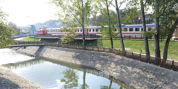 Vagon Kıraathanesi hizmete açıldı