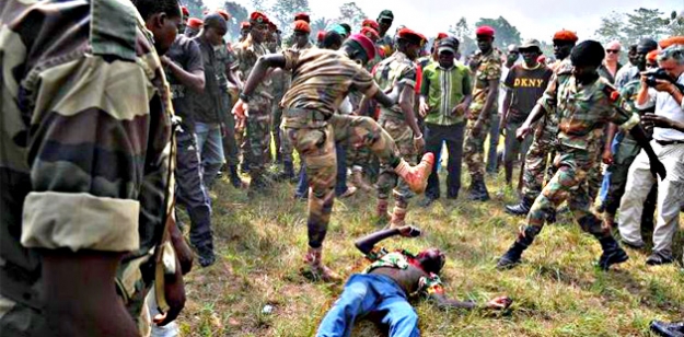 Vahşete tepkisiz kalan Fransızlara ÖFKE