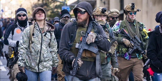 Vahşi Batı silahlanıyor! Alarm seviyesi: 18,6 milyon kişi silahlandı!