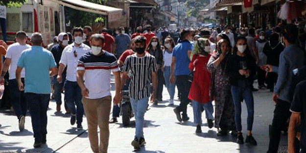 Vaka sayısı yüksek olan ilde maskeler çıkartıldı!