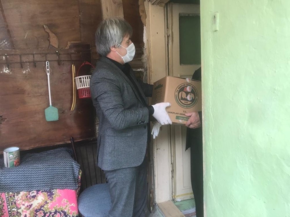 Vakıflardan, Ramazan ayı öncesi kuru gıda yardımı 