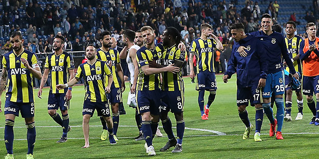 Valbuena görünmeyince çocuğu kenara çektiler