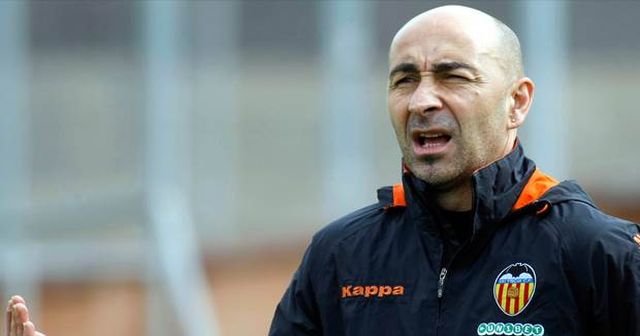 Valencia, teknik direktörü Ayestaran'ı kovdu