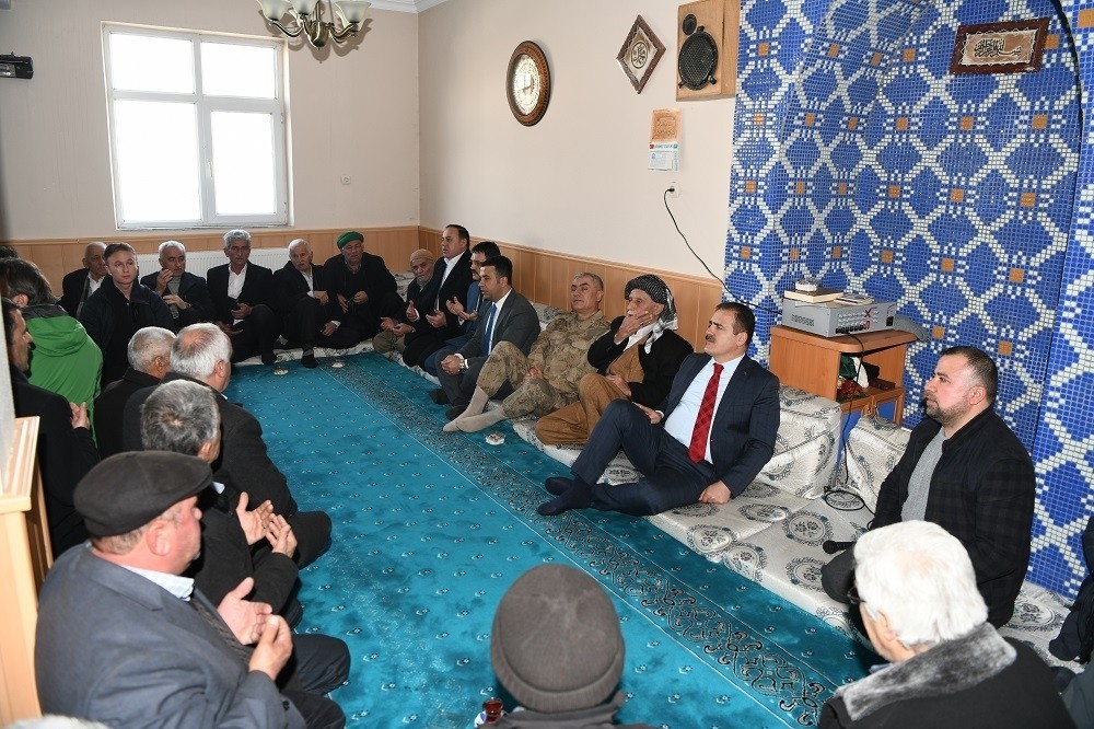 Vali Akbıyık’tan Başkan Zibek’e taziye ziyareti 