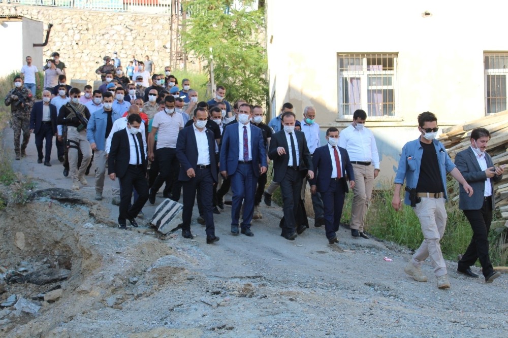 Vali Akbıyık’tan Şemdinli ilçesine ziyaret 