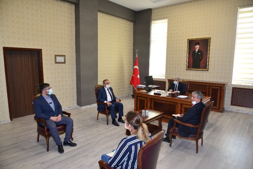 Vali Akın, Mucur ilçesinde covid-19 salgın süreci çalışmalarını inceledi 