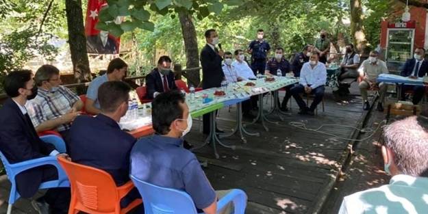 Vali Aktaş, köyde açılış yapıp vatandaşları dinledi