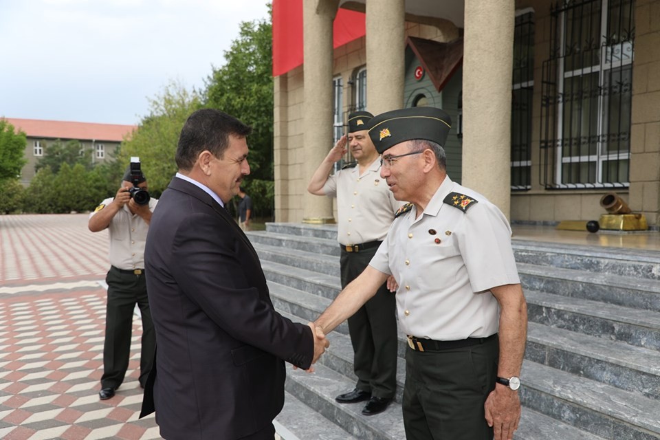 Vali Arslantaş ve Başkan Aksun’dan Öngay’a hayırlı olsun ziyareti 