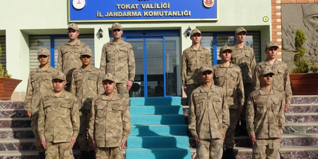 Vali bile şaşkına döndü! Bu askerleri görenler şok oluyor