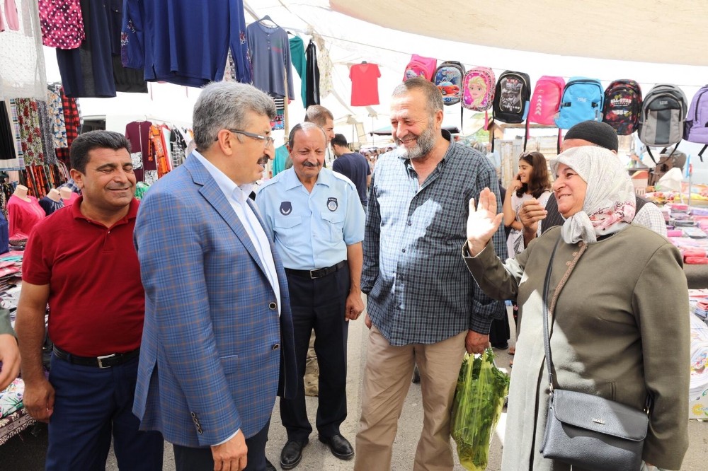 Vali Bilmez, halk pazarını ziyaret etti 