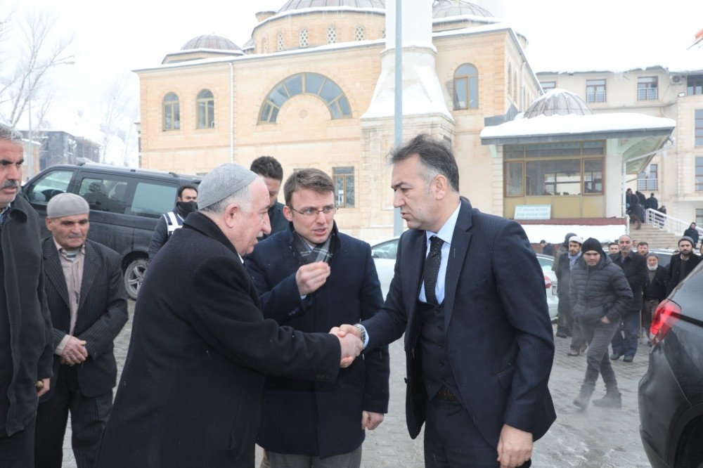 Vali Çağatay’dan Çevik ailesine taziye ziyareti 