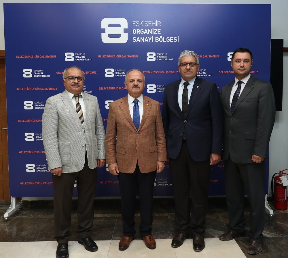 Vali Çakacak, Eskişehir Organize Sanayi Bölge Müdürlüğü’nü ziyaret etti 
