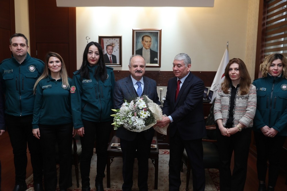 Vali Çakacak, Gümrük Müdürü Koparan ve beraberindeki heyeti kabul etti 