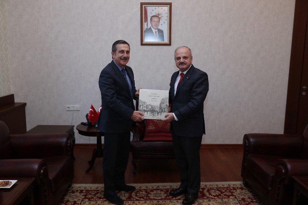 Vali Çakacak, Tepebaşı Belediye Başkanı Ataç’ı kabul etti 