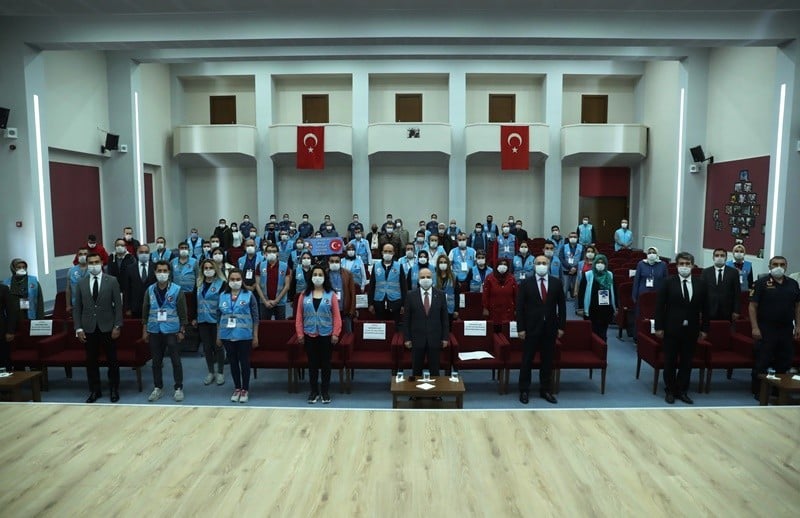 Vali Çakacak: “Vefa Sosyal Destek Grupları, herkesin gönlünü kazanmıştır” 