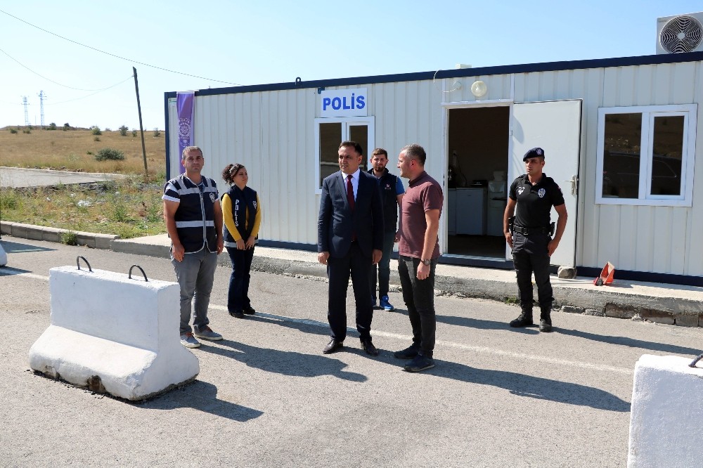 Vali Çakır’dan göçmen barınma merkezine ziyaret 