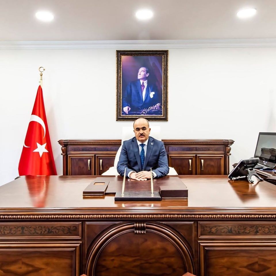 Vali Dağlı: Evde kal, evde hayat var 