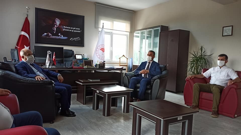 Vali Dağlı veda ziyaretlerini sürdürüyor 