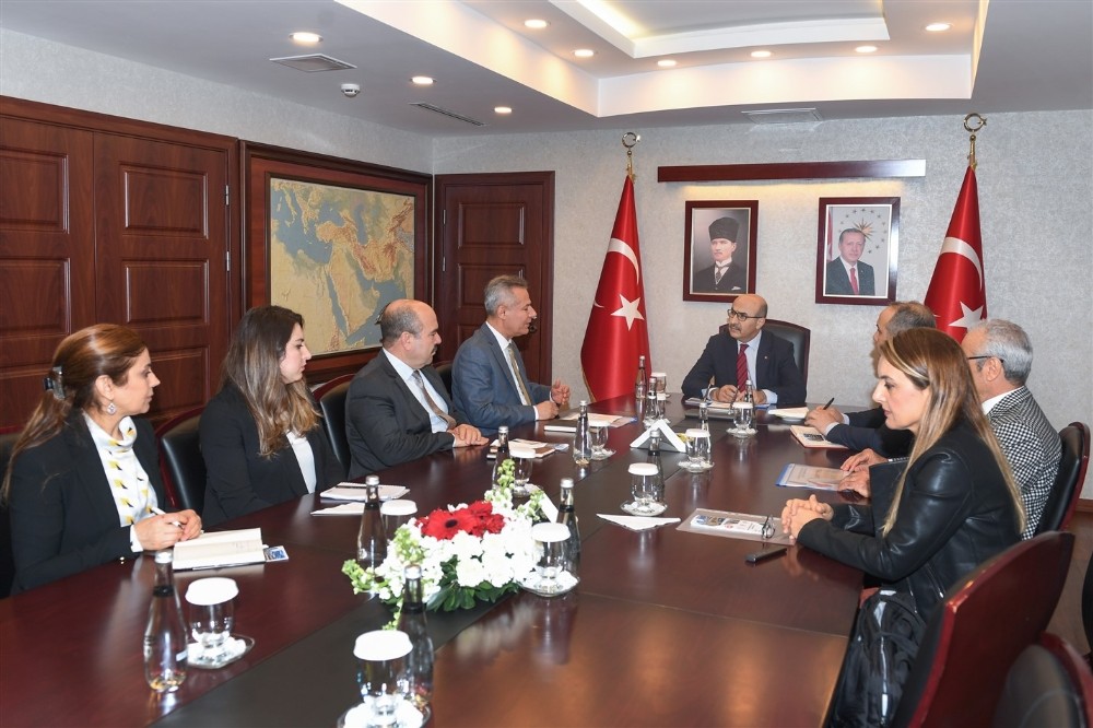 Vali Demirtaş: 