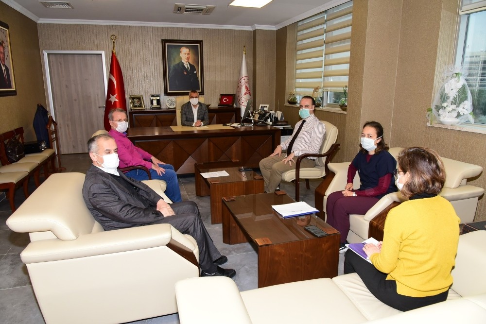 Vali Deniz salgınla ilgili yapılan çalışmalar hakkında bilgi aldı 