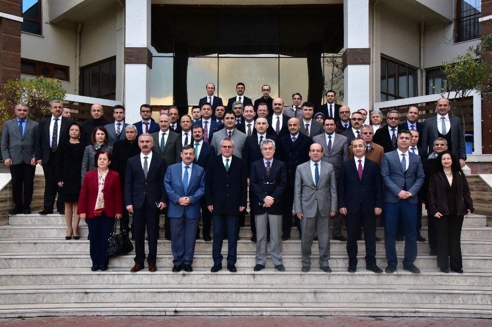 Vali Deniz’den kurum müdürlerine ’bürokrasiyi azaltın’ talimatı 