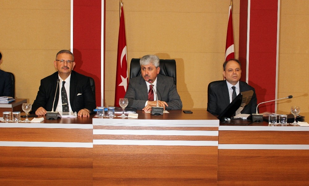 Vali Doğan: 