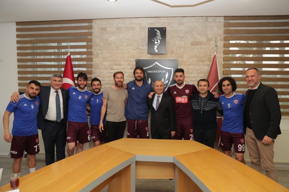 Vali Doğan’dan Hataysporlu futbolculara prim 