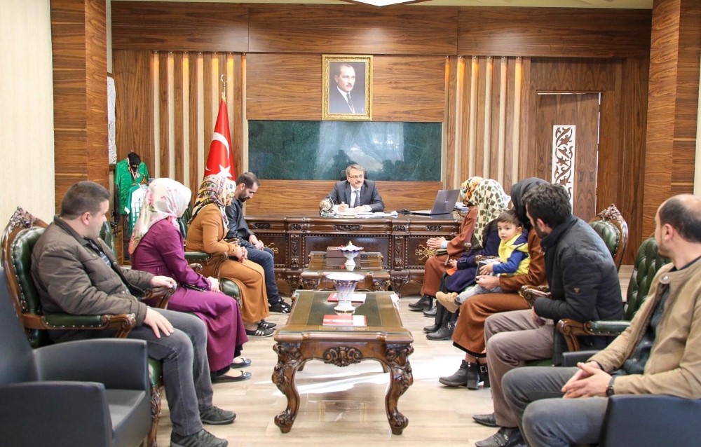 Vali Ekinci, “ Kapılarımız vatandaşımıza daima açıktır” 