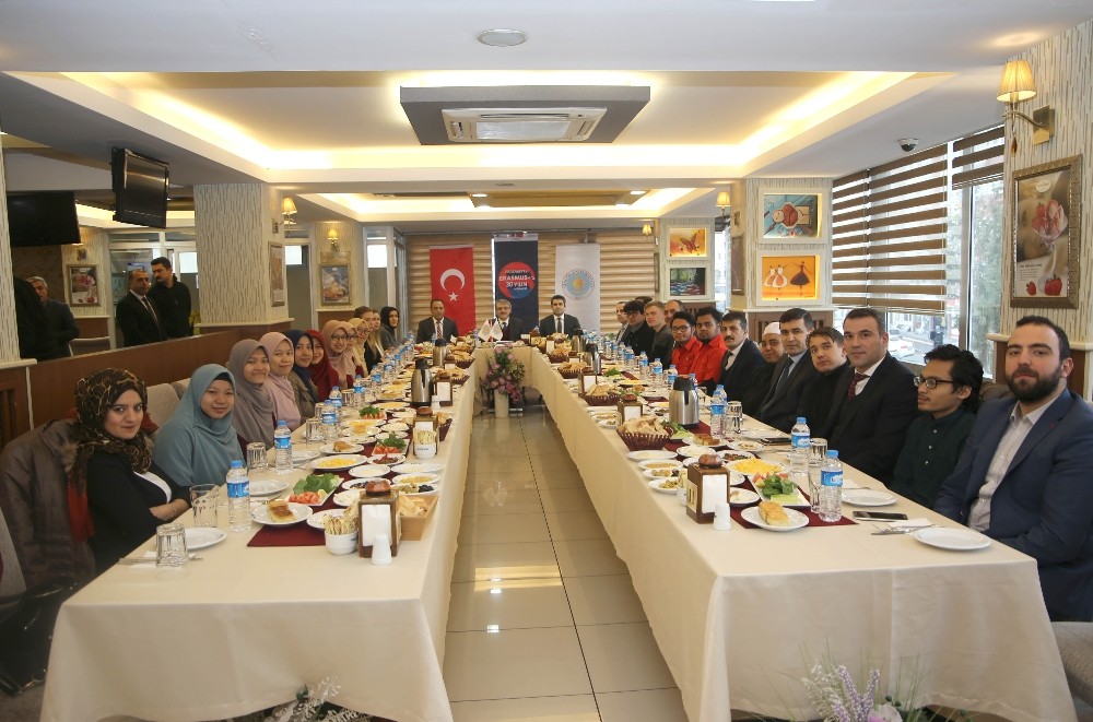Vali Ekinci, “Sizler artık birer gönül elçilerimizsiniz” 