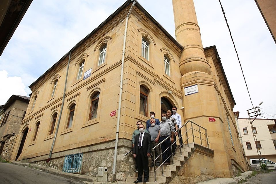 Vali Epcim Karasakal ve Veysel Efendi Camilerinde incelemelerde bulundu 
