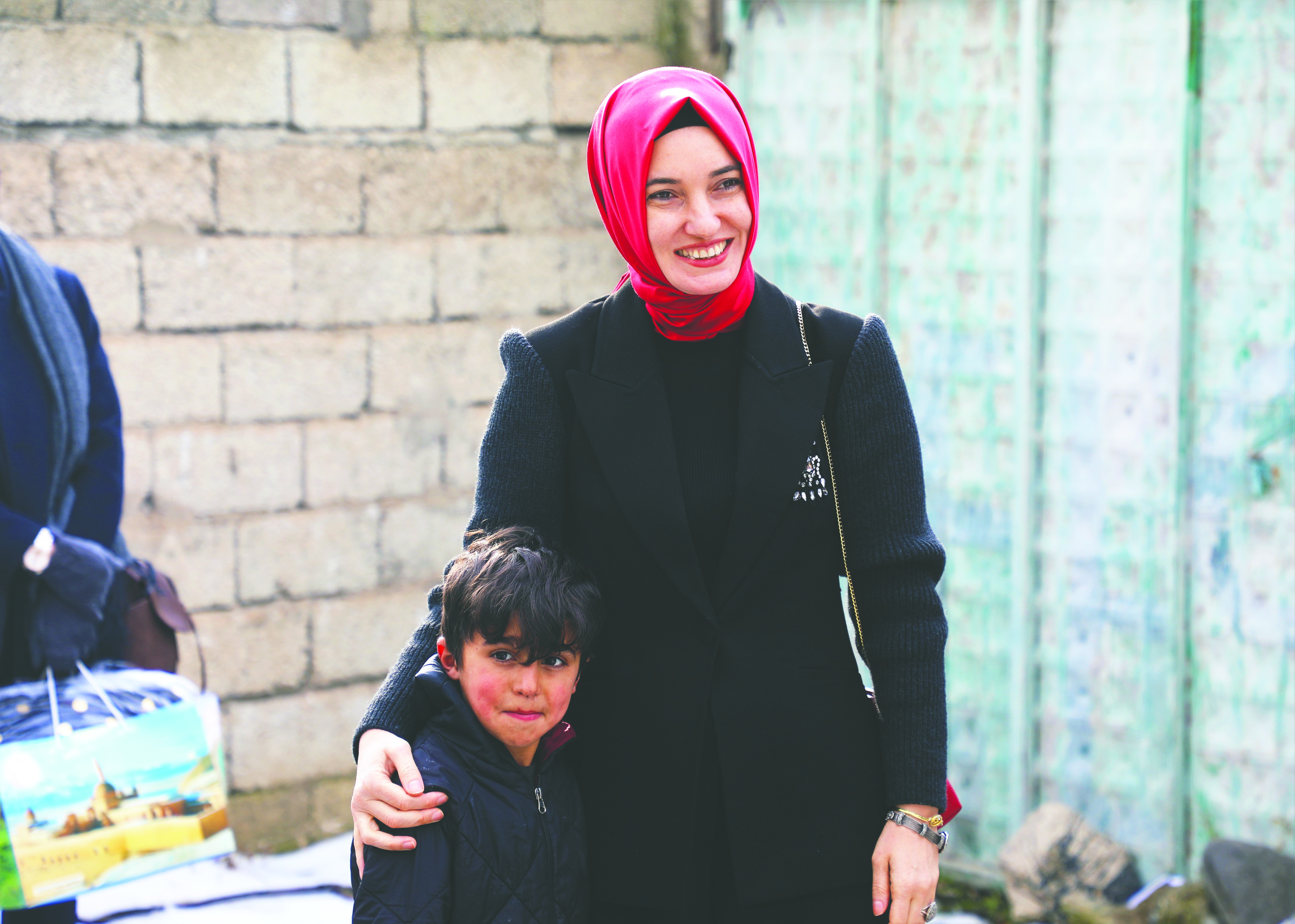 Vali eşi öğretmen 3 ayda 853 öğrenciyi okula kazandırdı