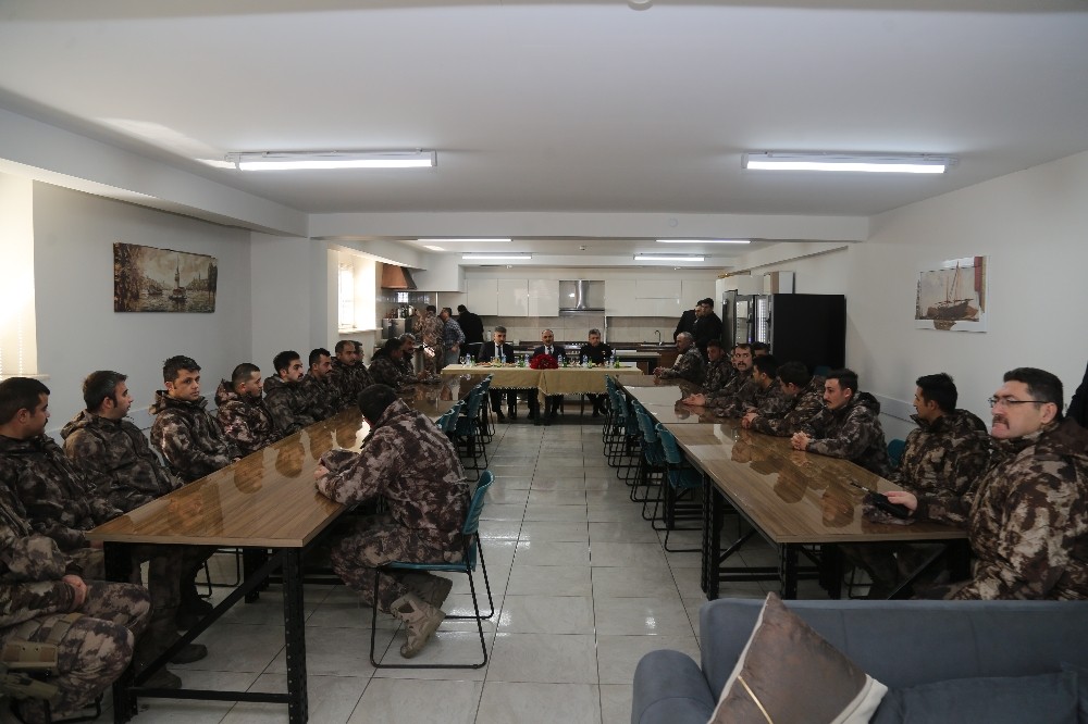 Vali Günaydın’dan Özel Harekât Müdürlüğüne Geçmiş Olsun Ziyareti 