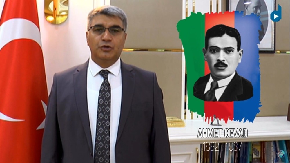Vali Gürel, Azerbaycan için şiir okudu 