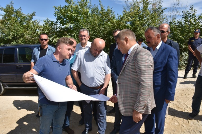 Vali Gürel, Keltepe’de incelemelerde bulundu. 