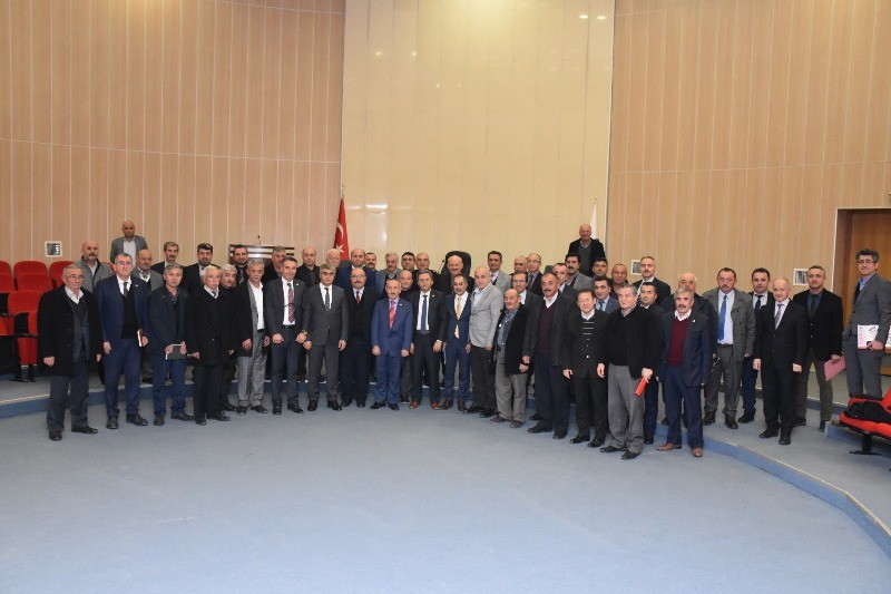 Vali Gürel, köy muhtarlarını dinledi 