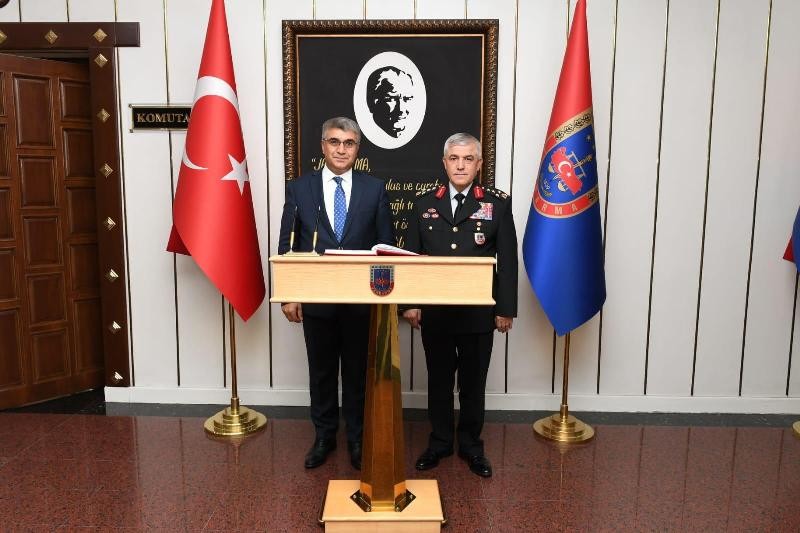 Vali Gürel’den Orgeneral Çetin’e ziyaret 