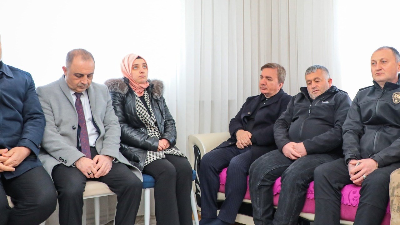 Vali Hamza Aydoğdu, şehit Salih Ay’ın ailesini ziyaret etti