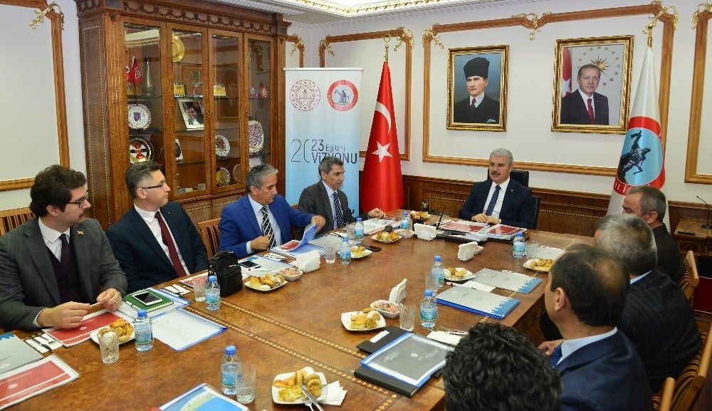 Vali İbrahim Akın: 