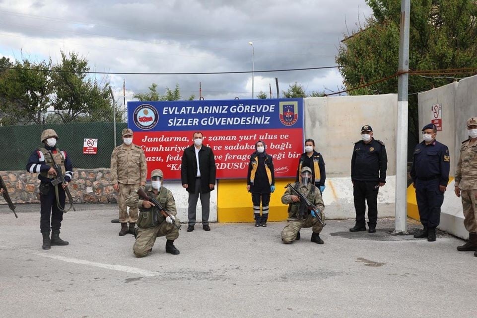 Vali Kaldırım, güvenlik güçlerinin bayramını kutladı 