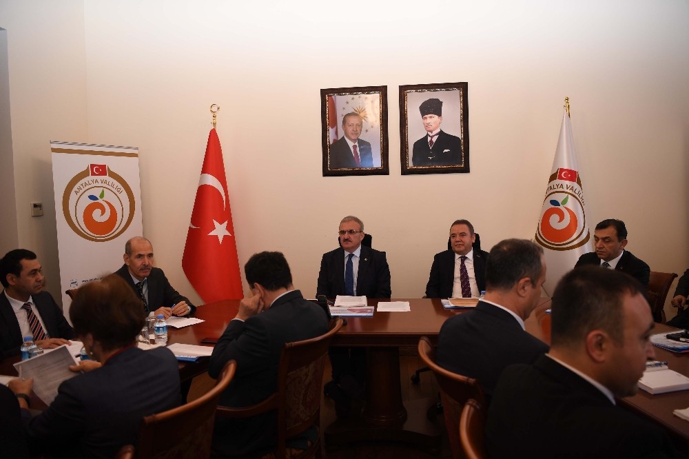 Vali Karaloğlu: 