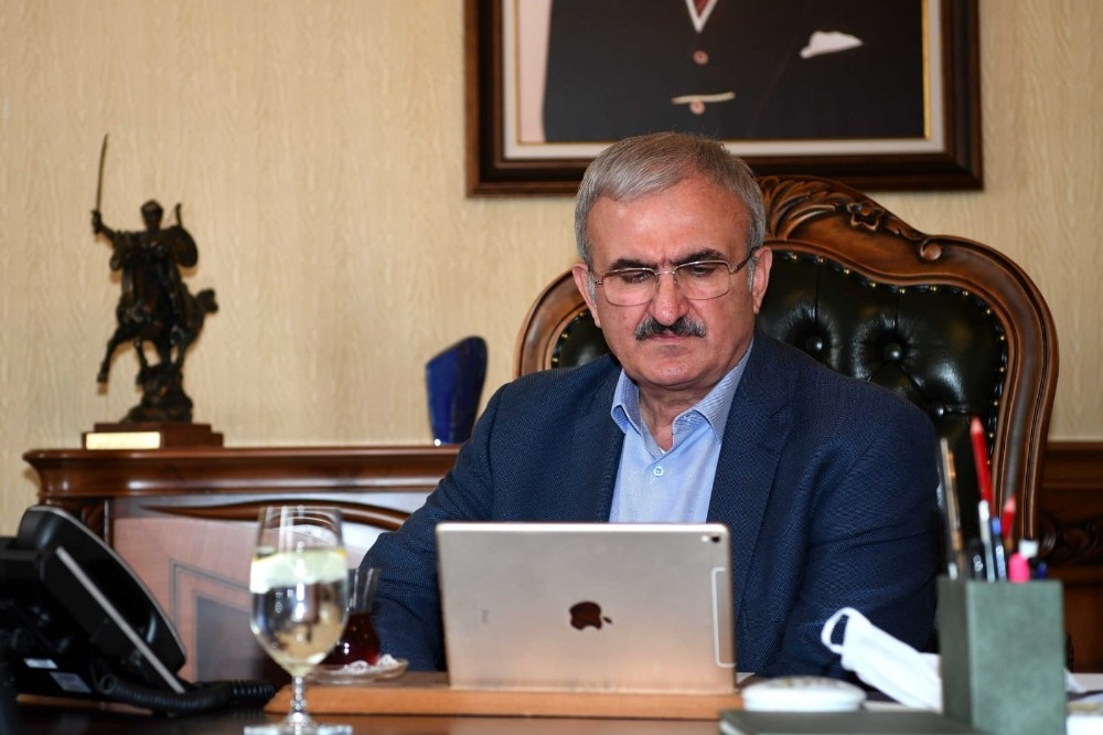 Vali Karaloğlu: 