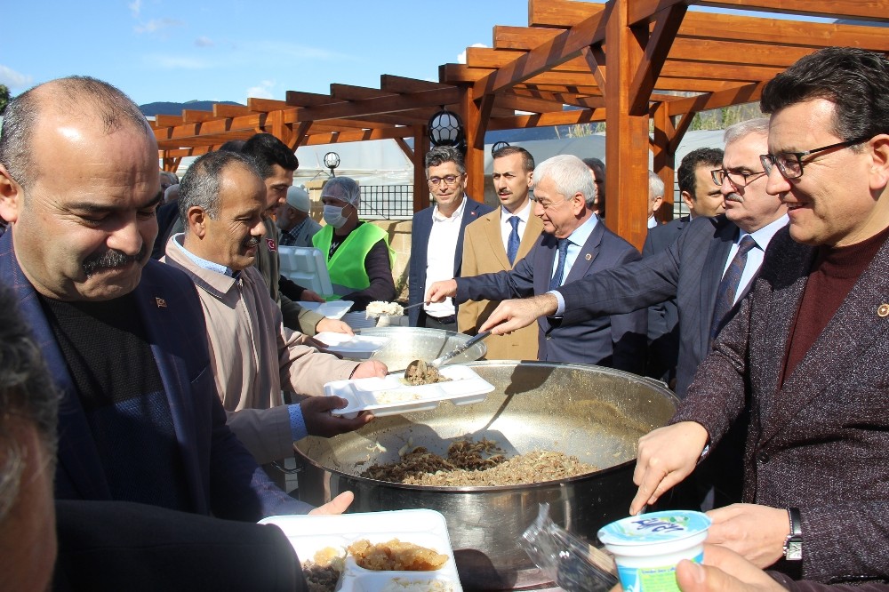 Vali Karaloğlu’dan Finike çıkarması 