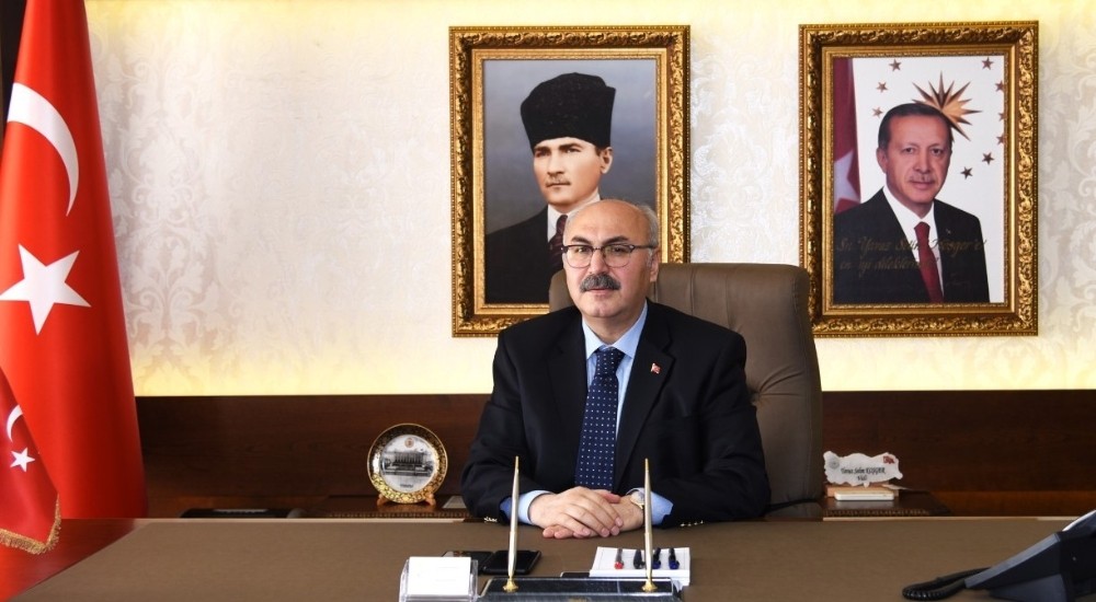 Vali Köşger’in 23 Nisan mesajı 