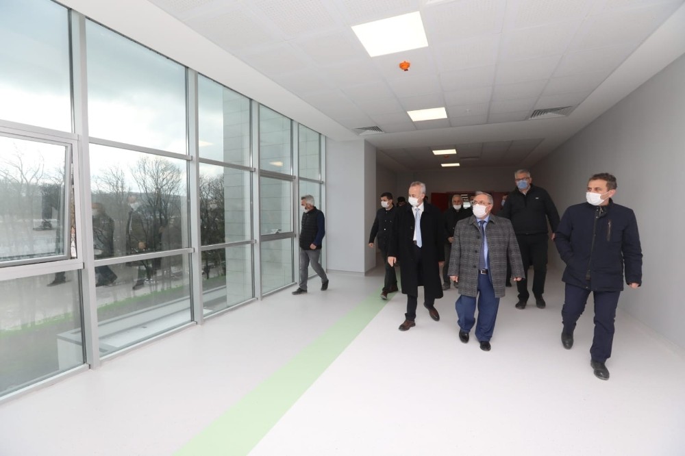 Vali Nayir, yeni hastaneyi yerinde inceledi 